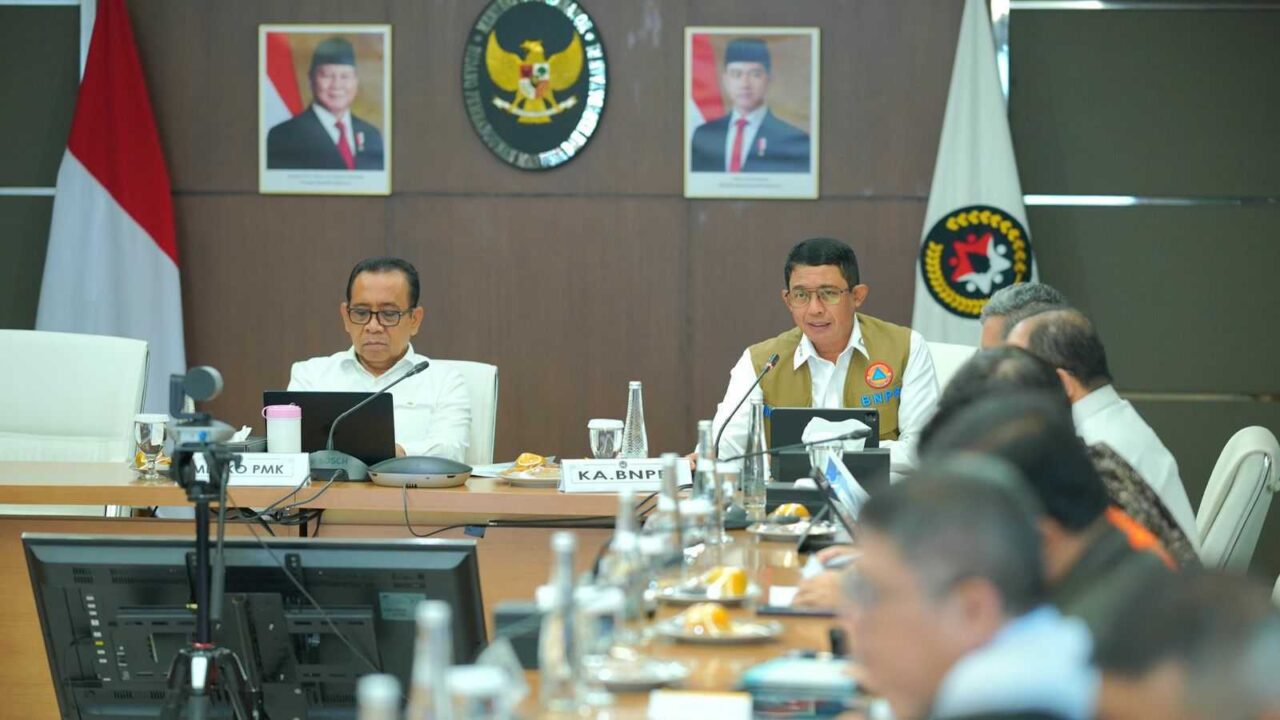 Letjen TNI Dr. Suharyanto, S.Sos., M.M., menghadiri Rapat Tingkat Menteri (RTM) pengiriman bantuan kemanusiaan ke Vanuatu yang dilaksanakan di Gedung Kemenko PMK