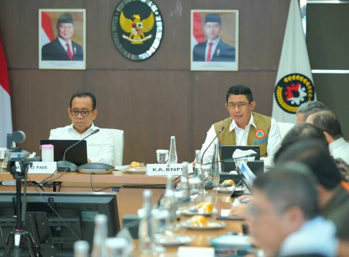 Letjen TNI Dr. Suharyanto, S.Sos., M.M., menghadiri Rapat Tingkat Menteri (RTM) pengiriman bantuan kemanusiaan ke Vanuatu yang dilaksanakan di Gedung Kemenko PMK